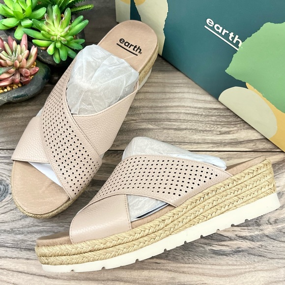 Earth Shoes - Earth Modena Marigold Espadrille Platform Wedge Slide Sandal 8M Blush Leather